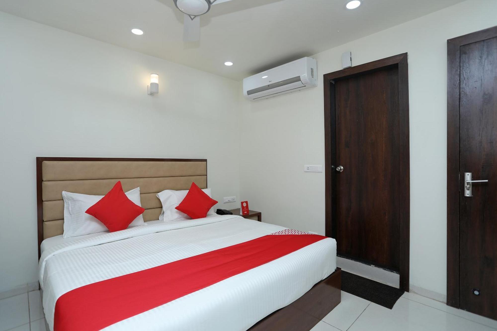 Super Hotel O Taste Of Temple Бхопал Экстерьер фото